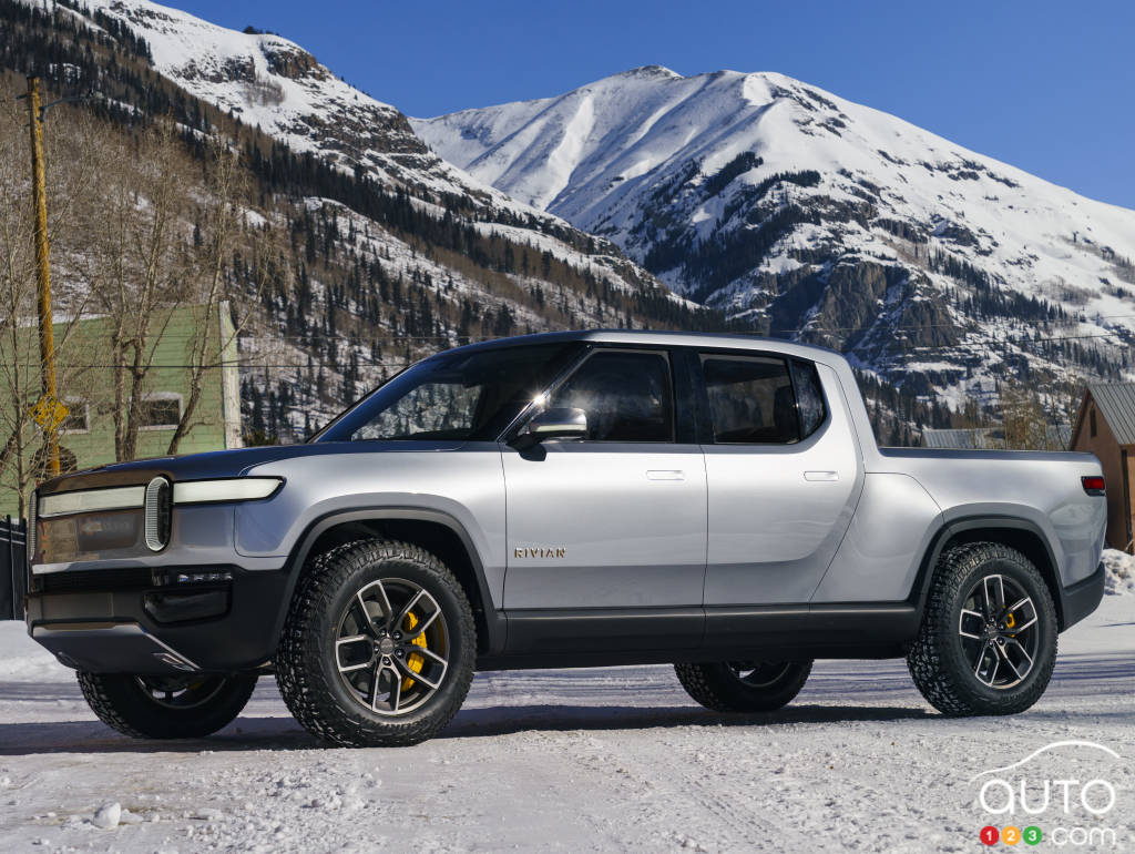 Rivian R1T - Rivian Says More Gear Tunnel Accessories Coming / Rivian